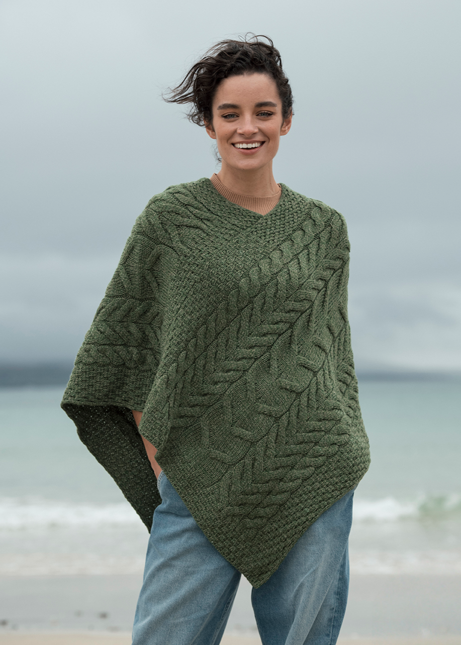 Aran Super Soft Poncho | Green