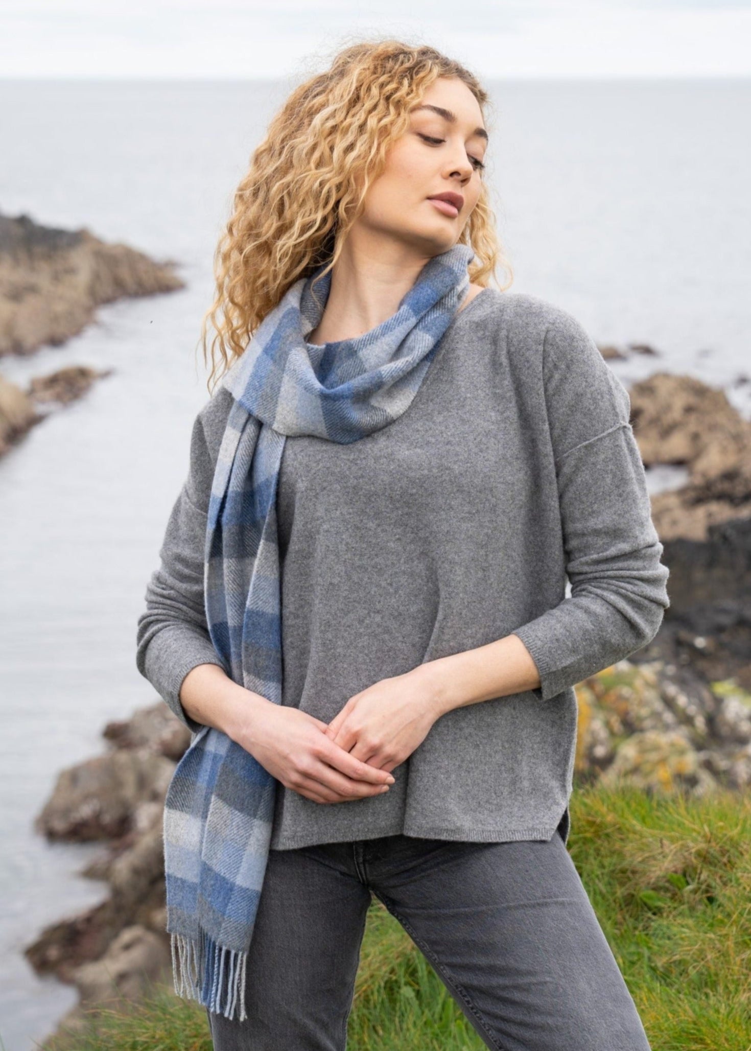 John Hanly Lambswool Scarf| Blue Grey