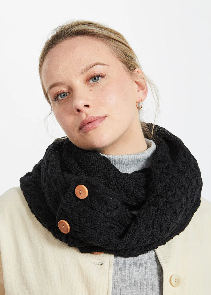 Aran Buttoned Snood