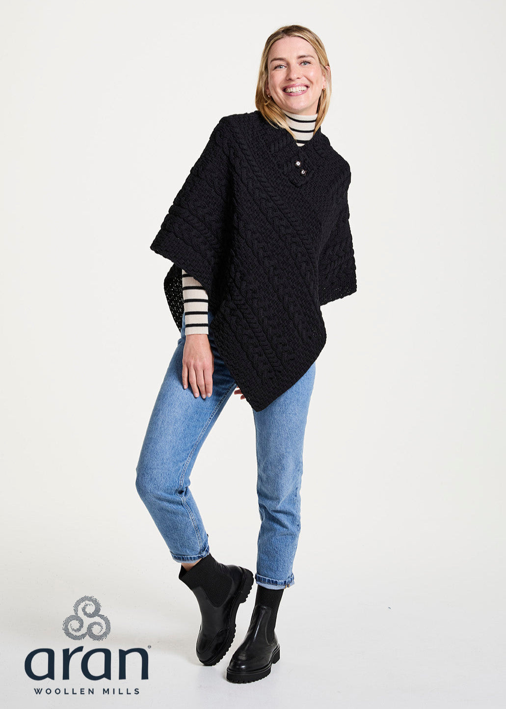 Aran Poncho | Black