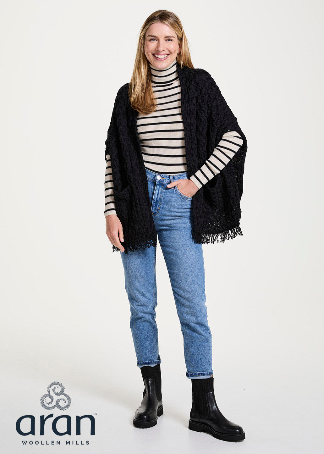 Aran Pocket Shawl | Black