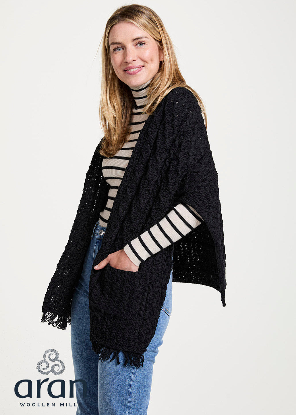 Aran Pocket Shawl | Black
