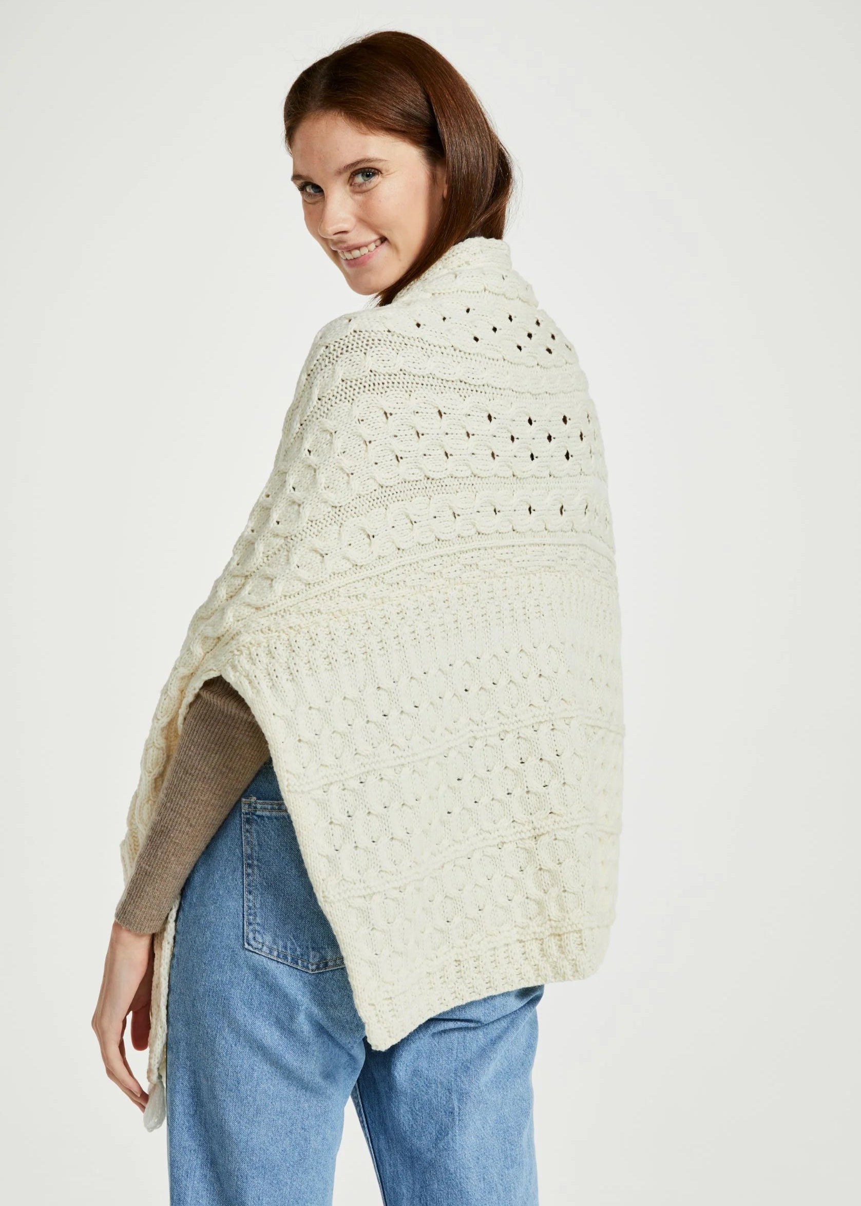 Aran Pocket Shawl | Natural