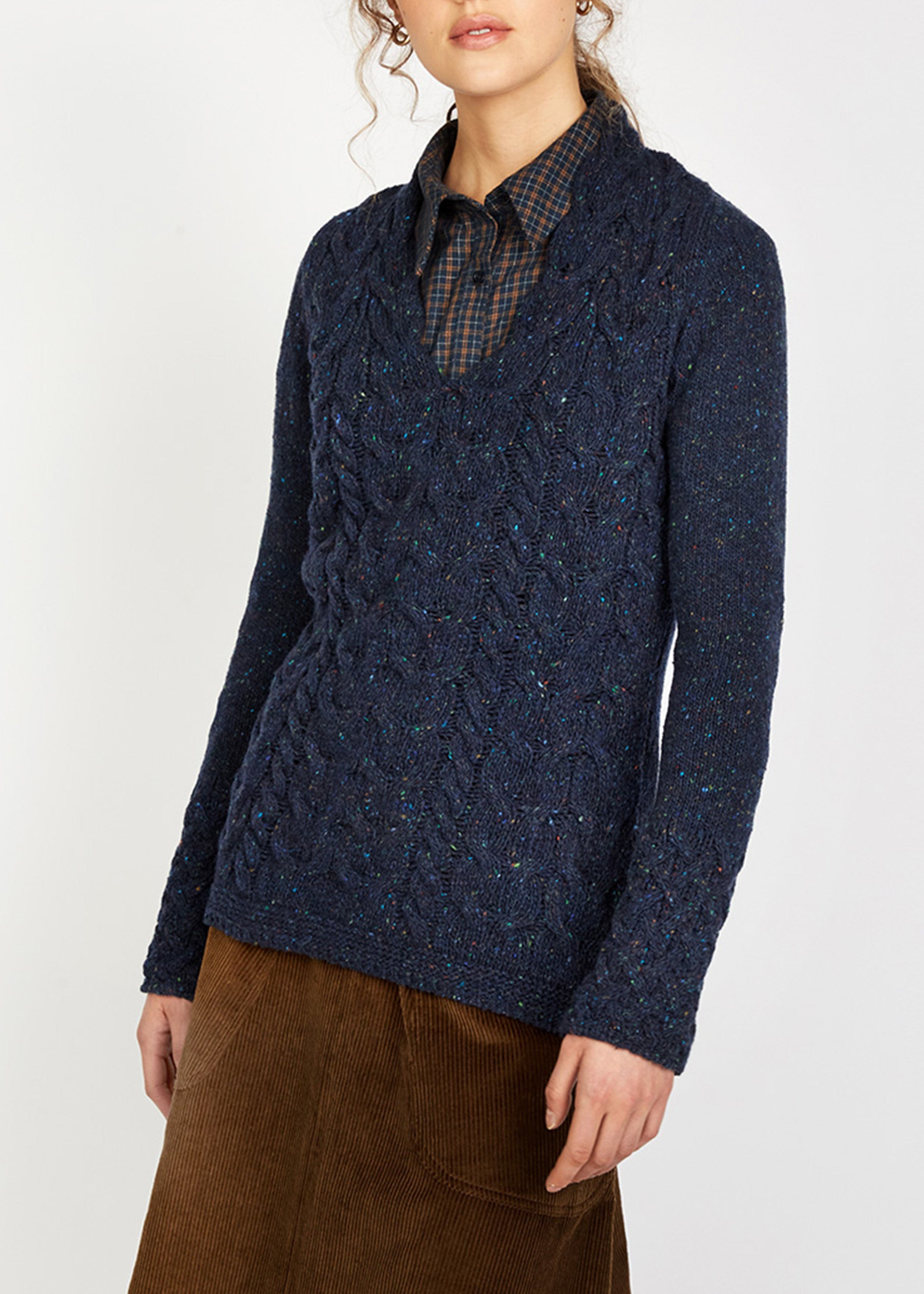 Horseshoe V Neck Aran Sweater | Rich Navy