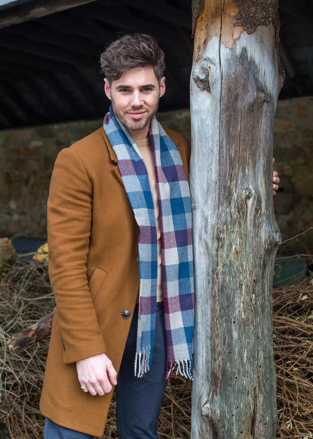 McNutt Lambswool Scarf | Burgundy Block