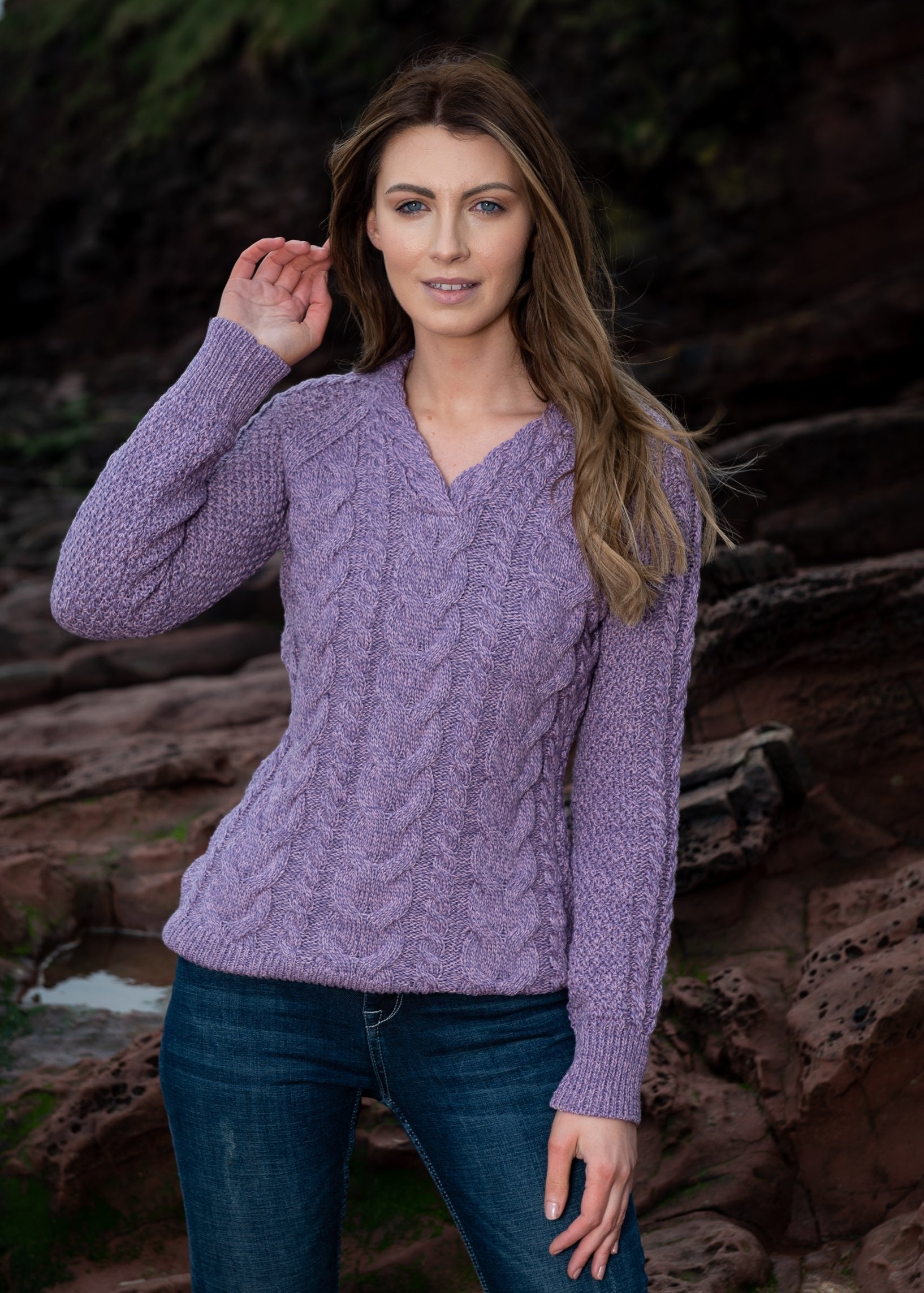Aran V Neck Cashmere Sweater | Lavender