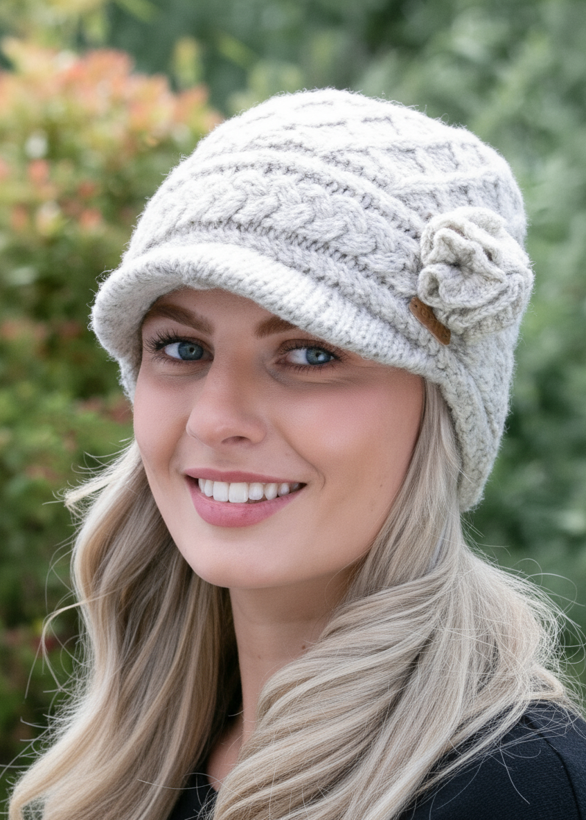 Erin Aran Trellis Design Peak Hat | Oatmeal