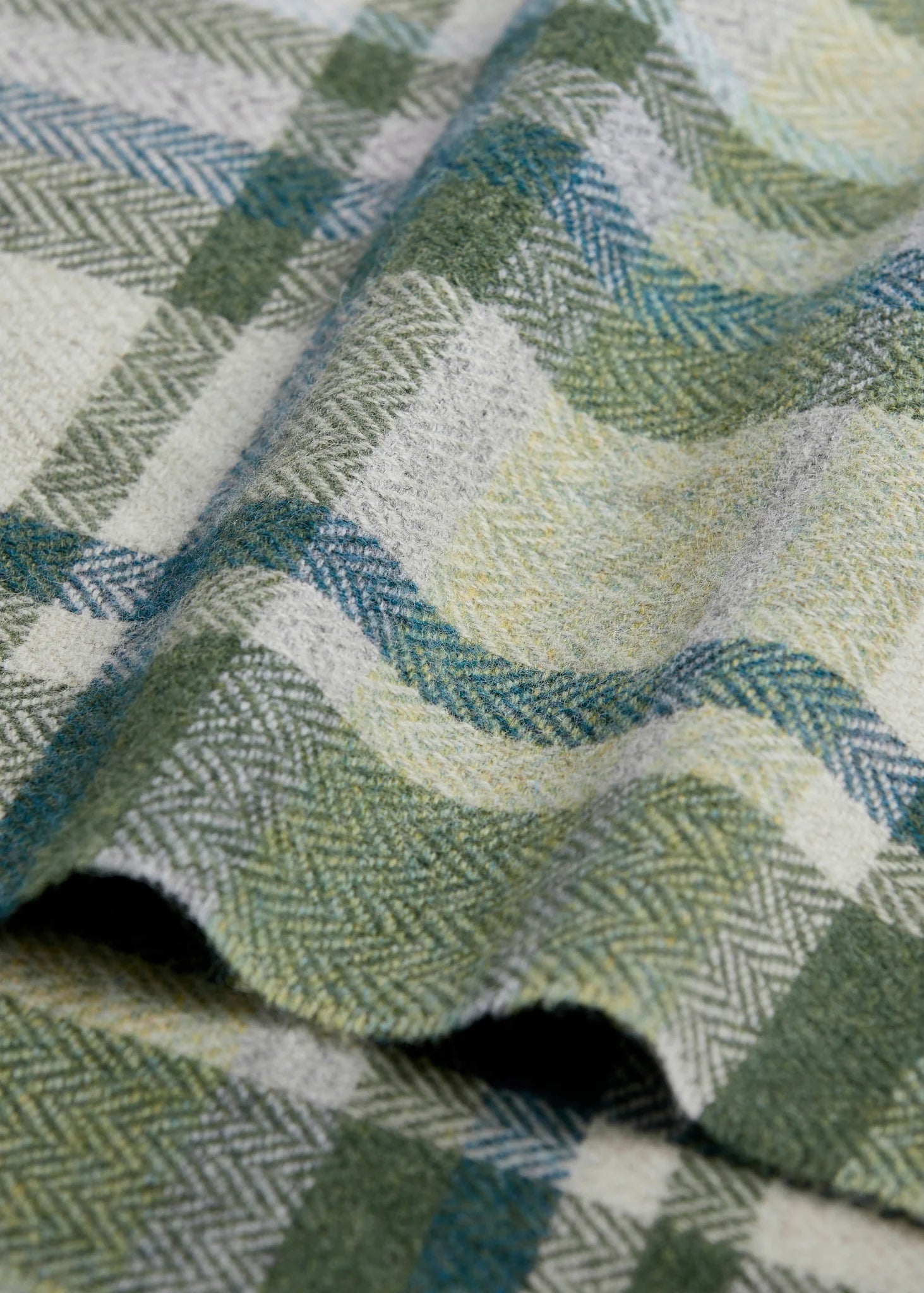 Foxford Lambswool Scarf | Turquoise & Cream Tartan