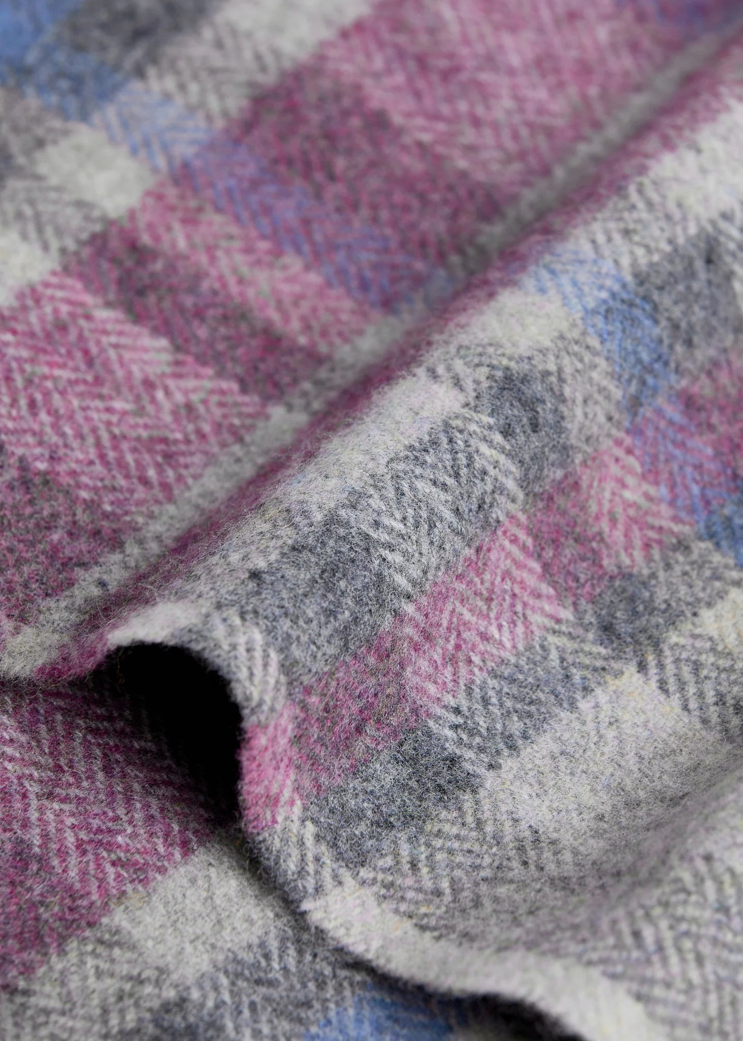 Foxford Lambswool Scarf | Grey Tartan Check