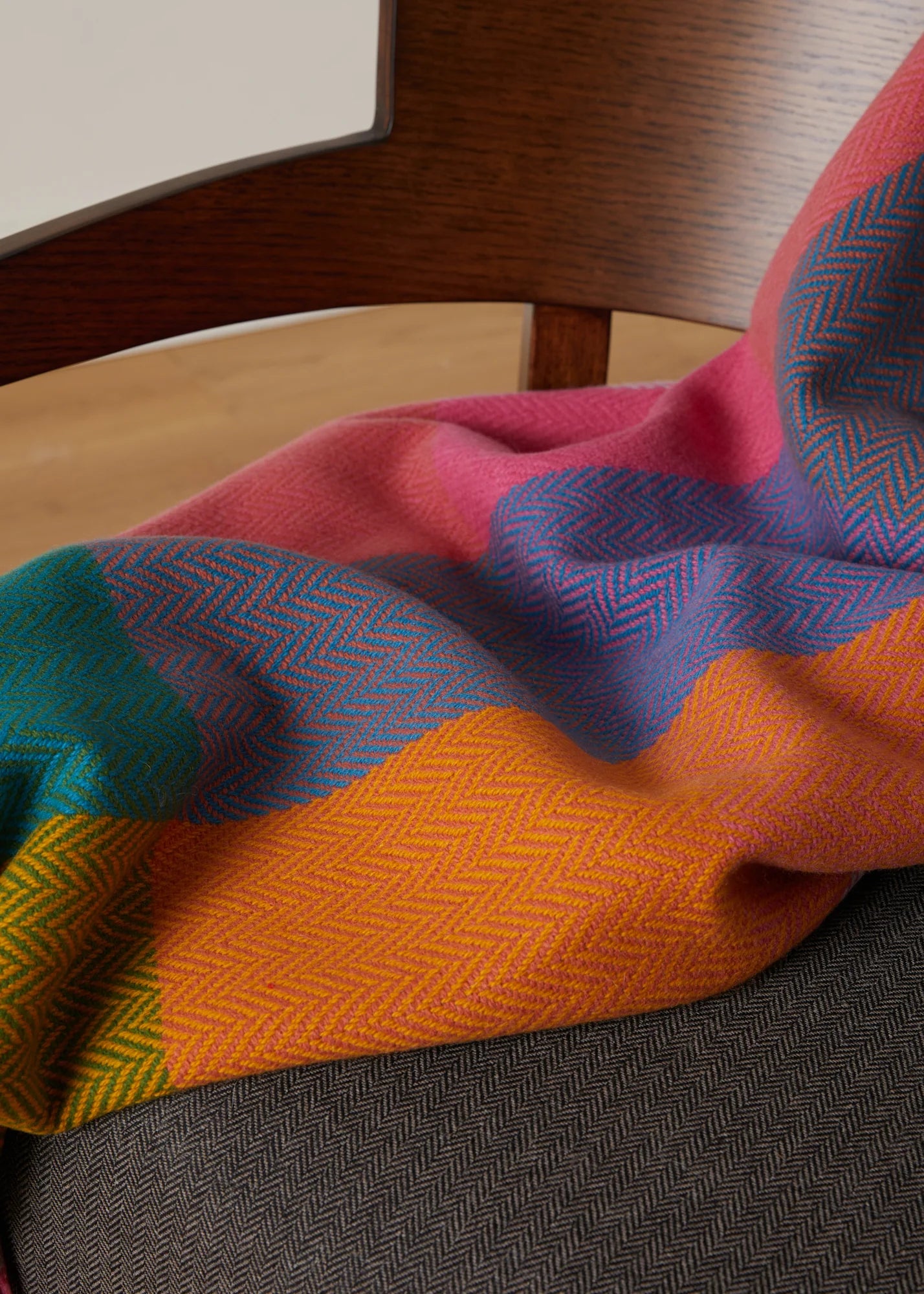 Foxford Cashmere and Lambswool Throw | Deel