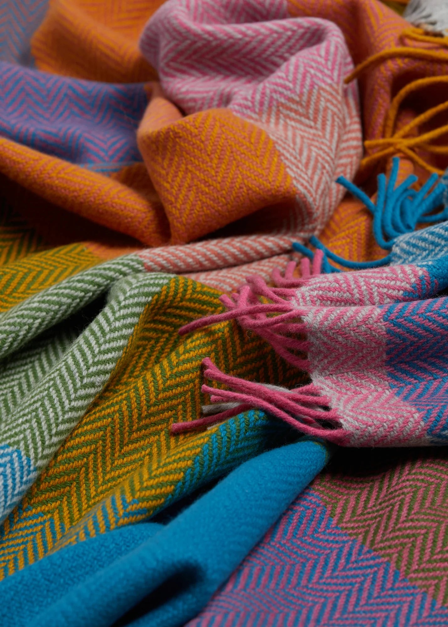 Foxford Cashmere and Lambswool Throw | Deel