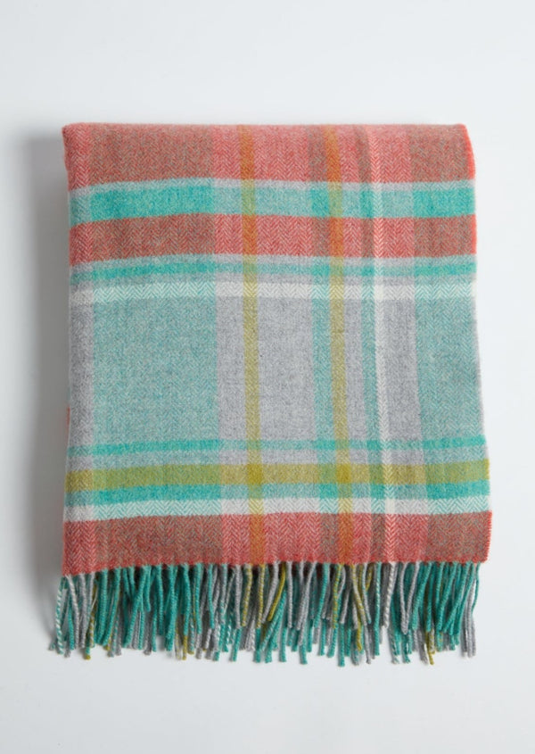 Foxford Spraoi Lambswool Throw