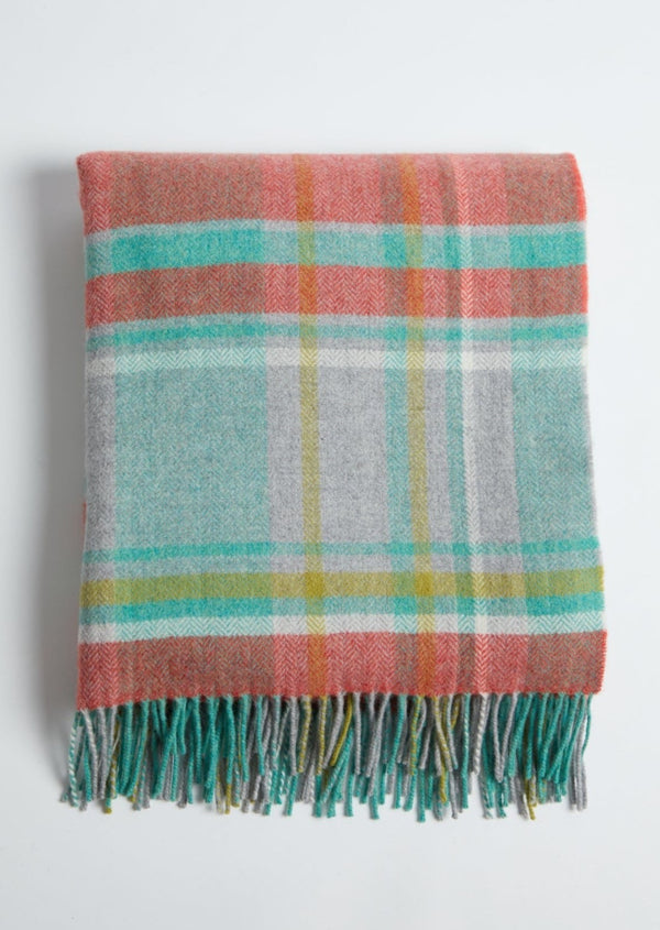 Foxford Spraoi Lambswool Throw