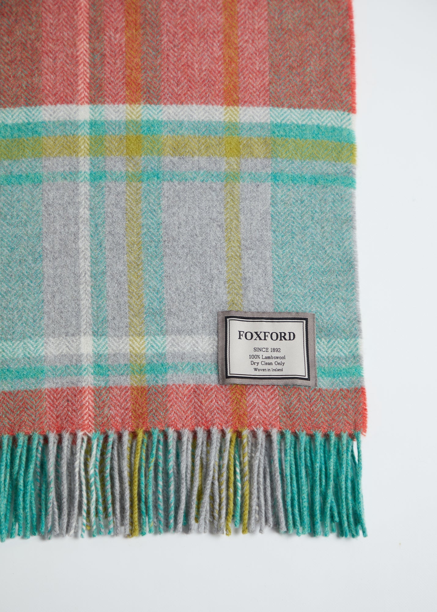 Foxford Spraoi Lambswool Throw