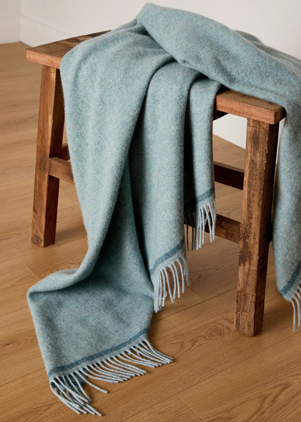 Foxford Lambswool Throw | Dunbrody