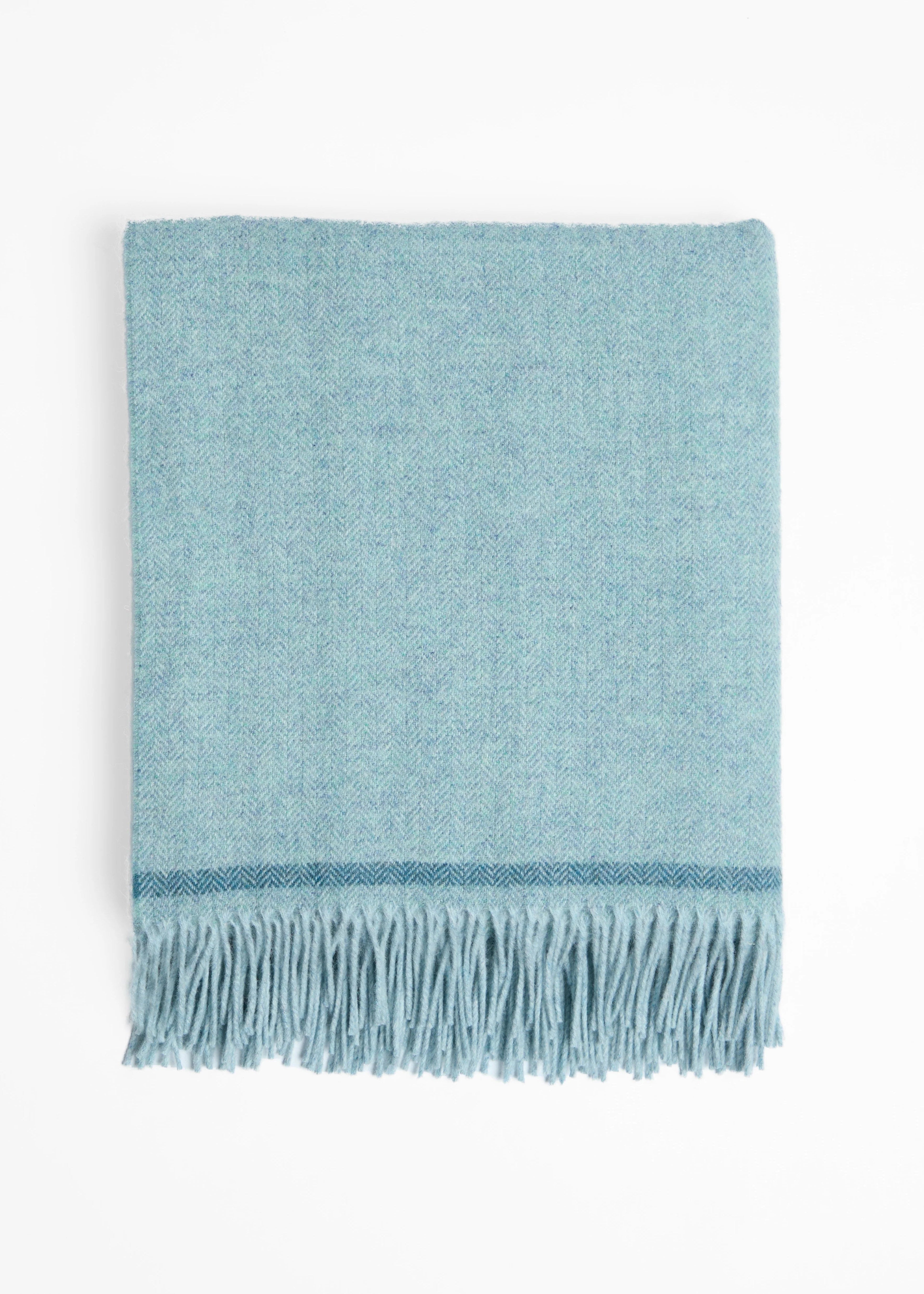 Foxford Lambswool Throw | Dunbrody