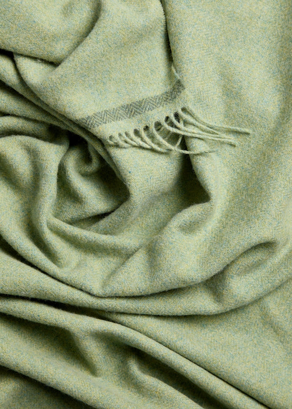 Foxford Lambswool Throw | Blackwater