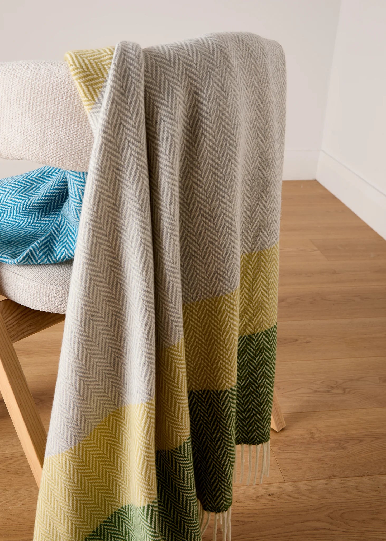 Foxford Cashmere and Lambswool Throw | Garavogue
