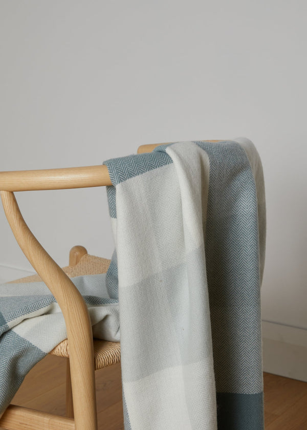 Foxford Aille Lambswool Throw