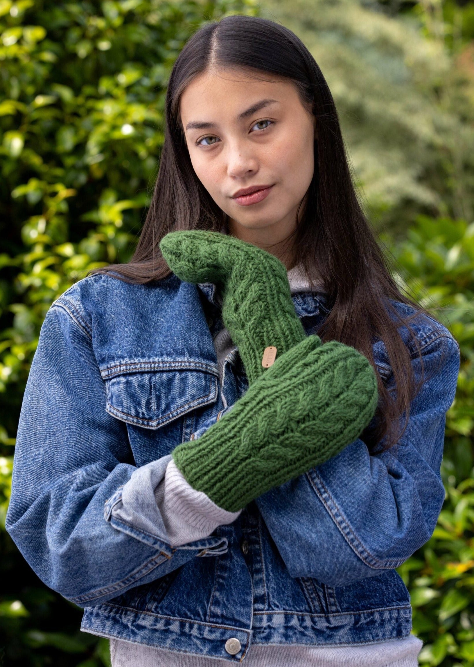Aran Cable Mittens - Green
