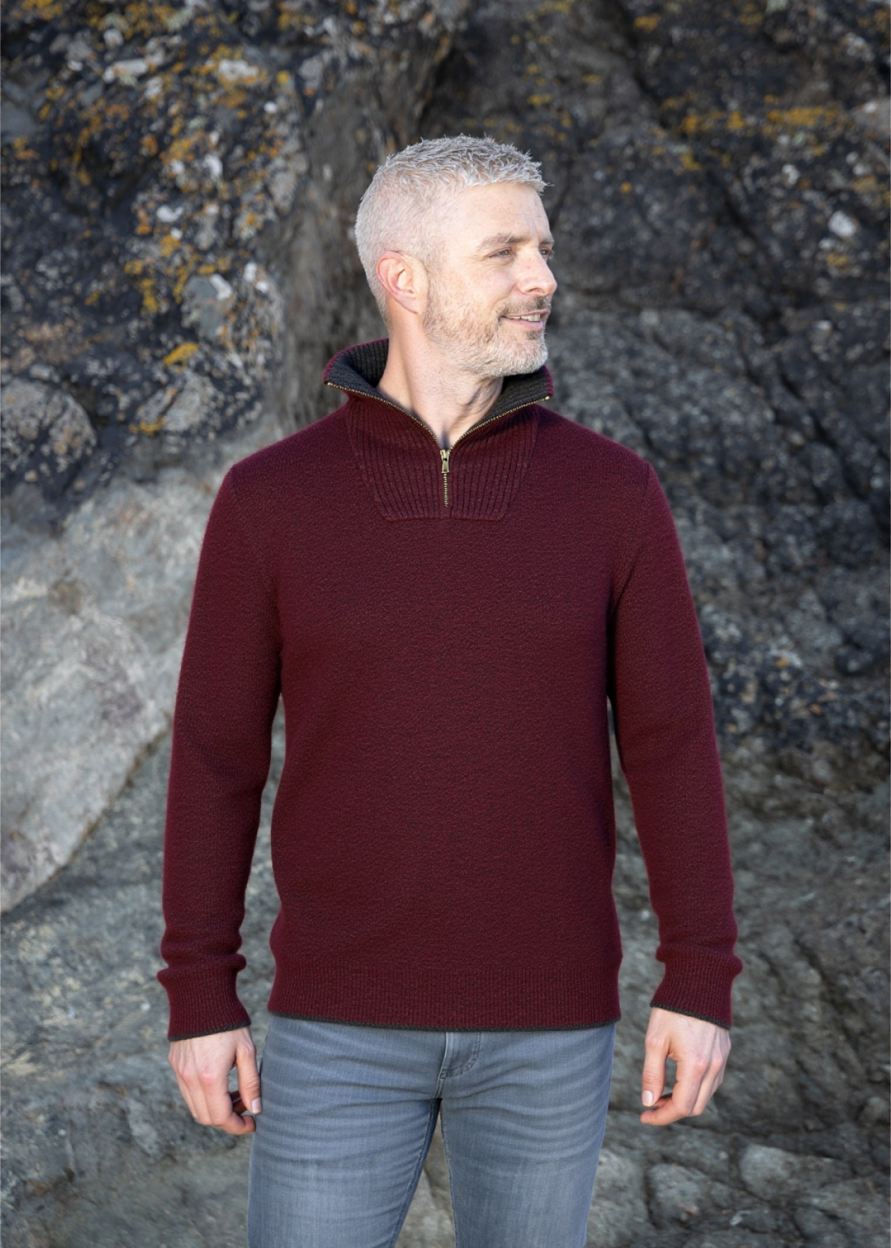 IrelandsEye Men's Lambswool Zip Sweater | Claret
