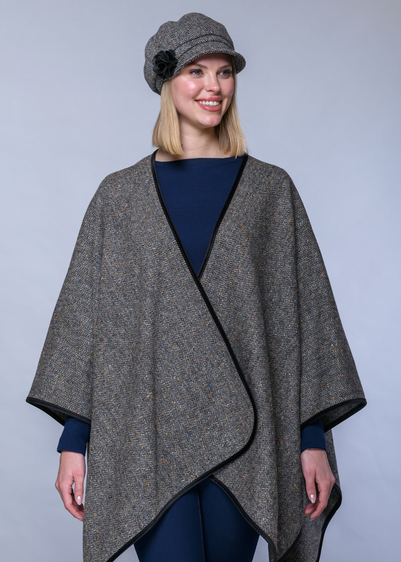 Mucros Wrap | Grey Herringbone