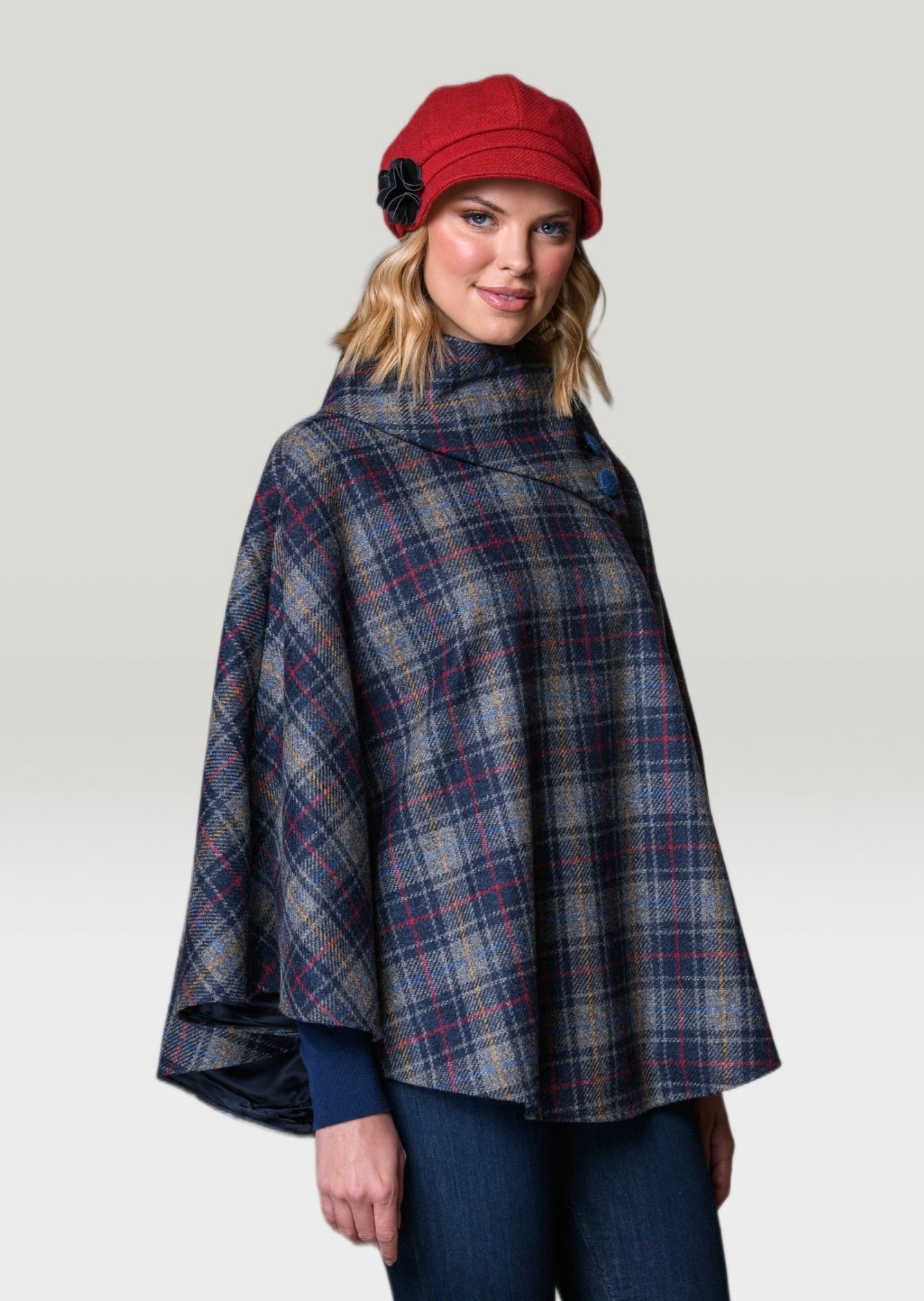 Mucros Poncho Charcoal Check