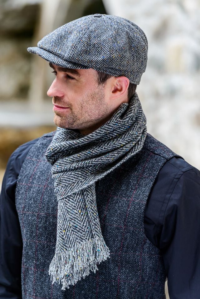 Mucros Grey Driving Cap