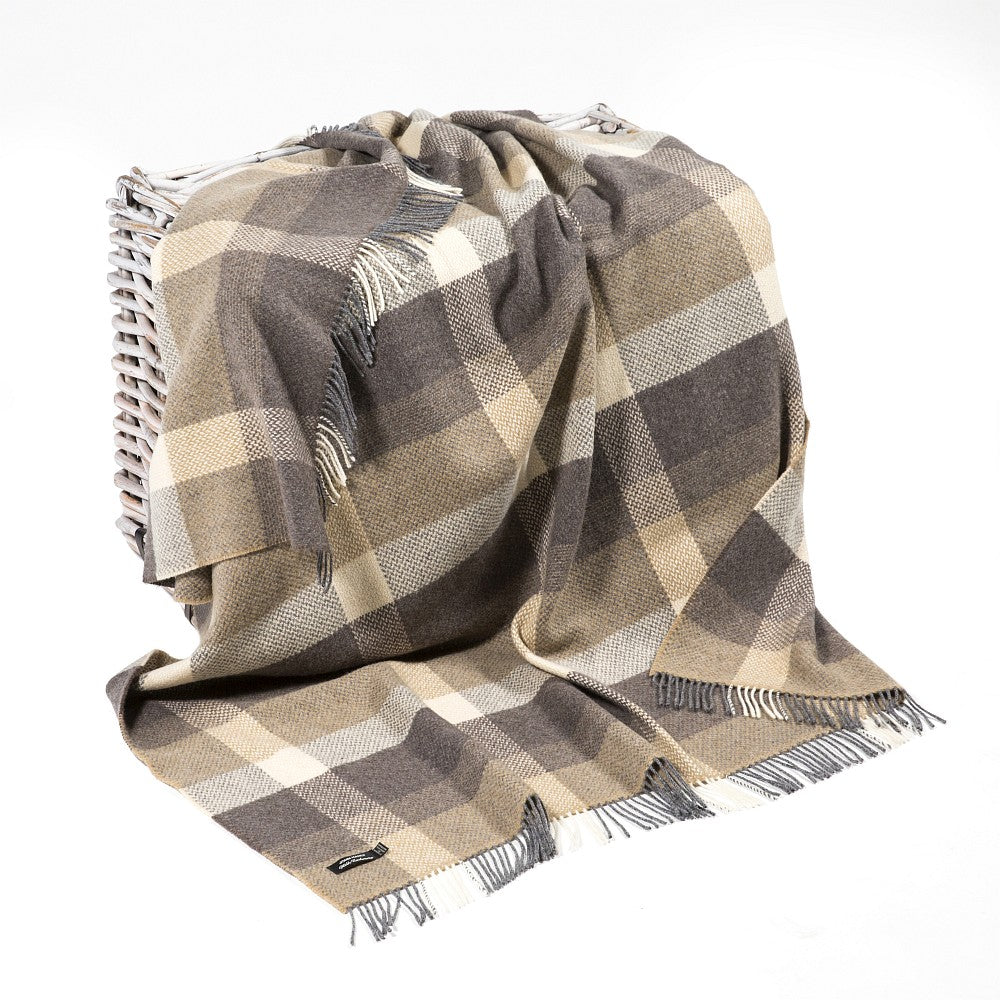 John Hanly Cashmere Merino Throw | Cream Charcoal