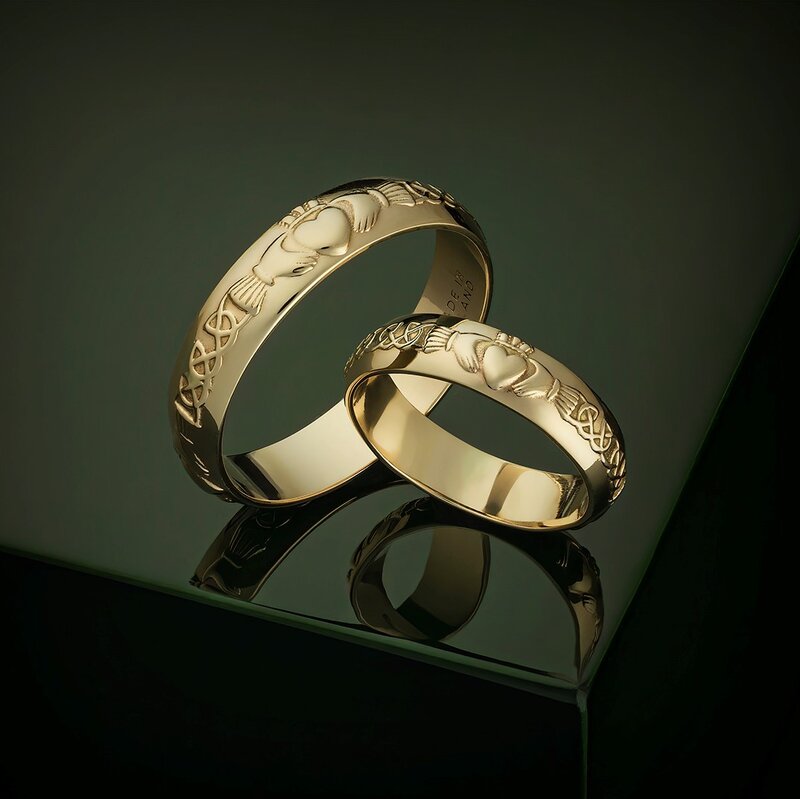 14K Gents Claddagh Wedding Band