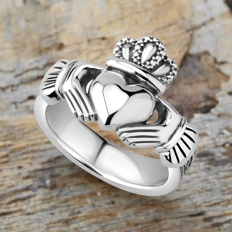 Solvar Silver Gents Celtic Claddagh Ring 