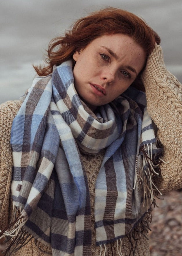 Oversized Merino Scarf Natural Sky blue Cornflower