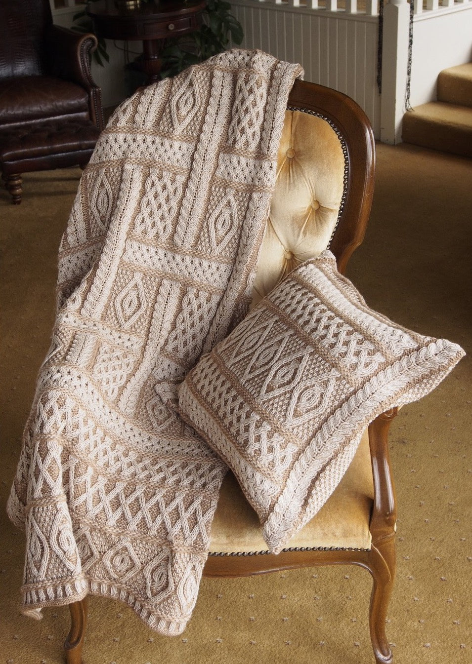 Sand Peat Merino Wool Aran Plated Throw Blanket