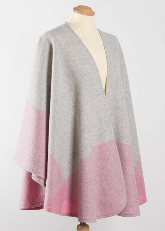 Lambswool Cape | Pink Grey Block