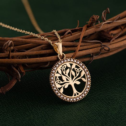 14K Gold Diamond Round Tree Of Life Necklace
