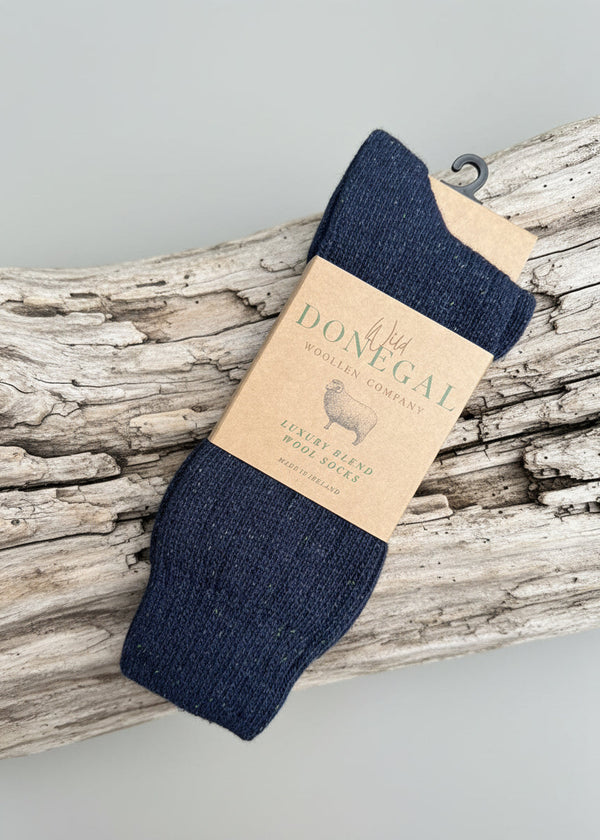Men's Donegal Silk Wool Socks | Dark Blue 