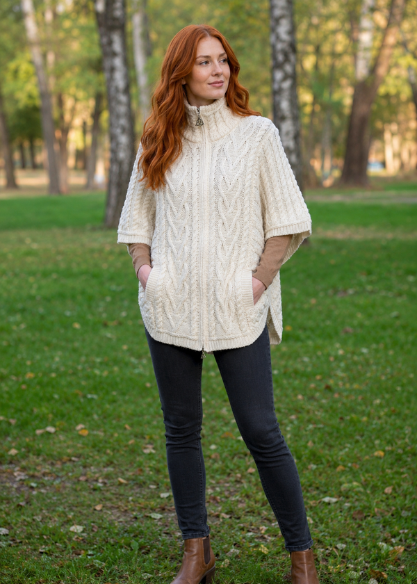 Aran-Cape mit Trichterhalsausschnitt | Natur