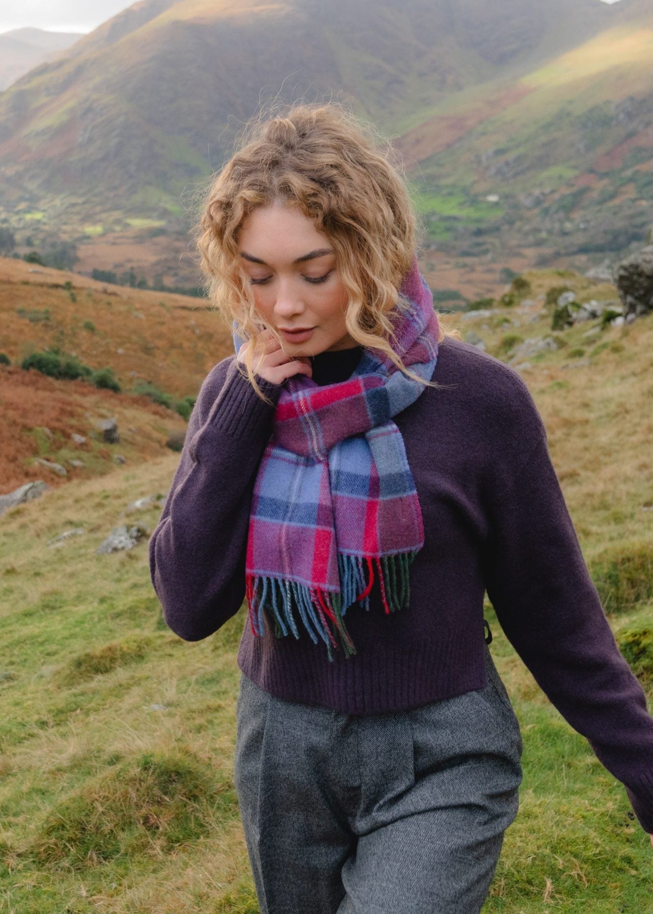 John Hanly Lambswool Scarf | Raspberry Red Lavender