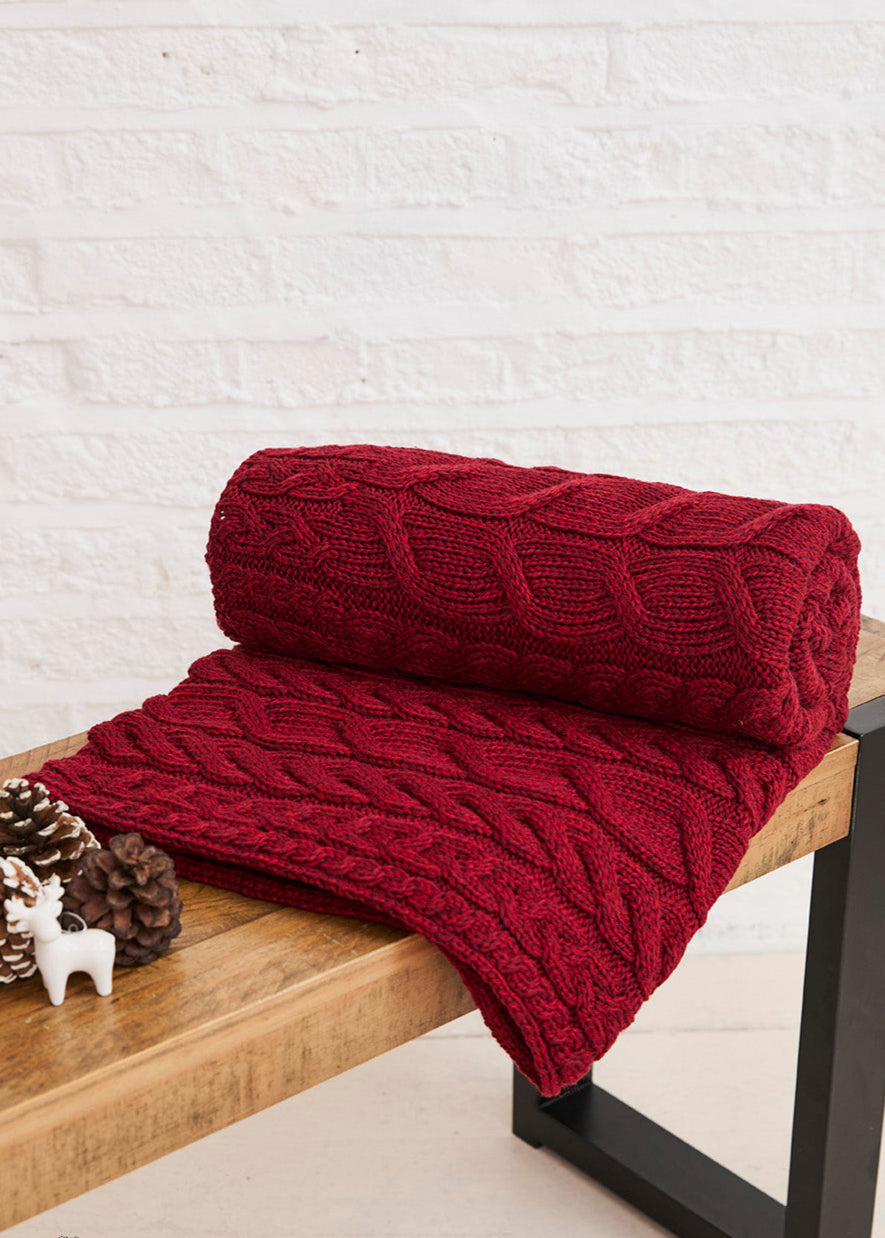 Supersoft Aran Cable Throw | Red