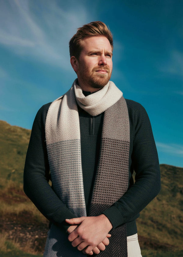 Cashmere Merino Scarf | Grey Blue Plaid