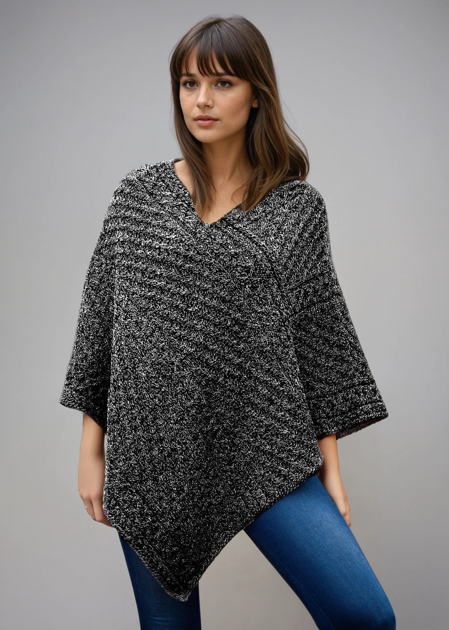 Aran Merino Wool V Poncho - Slate