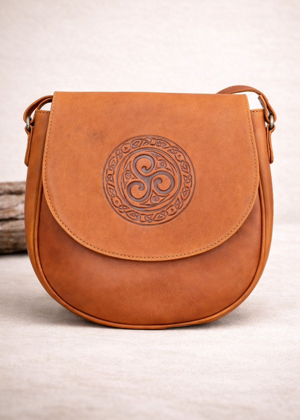 Lee River Leather Saddle Bag | Tan