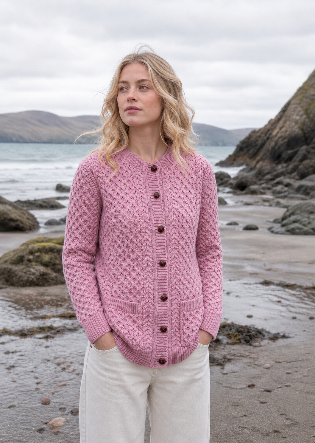 Women's Aran Merino Wool Lumber Cardigan - Rose Ash Pink
