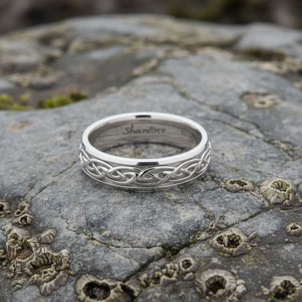 Ladies Silver Celtic knot Ring