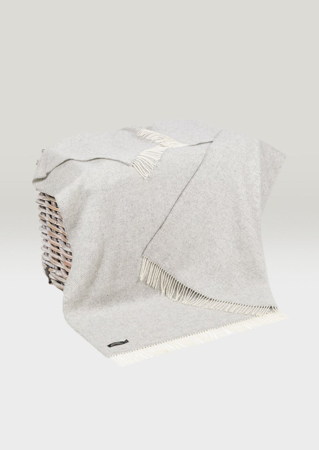 John Hanly Oversized Cashmere Throw - Pale Grey