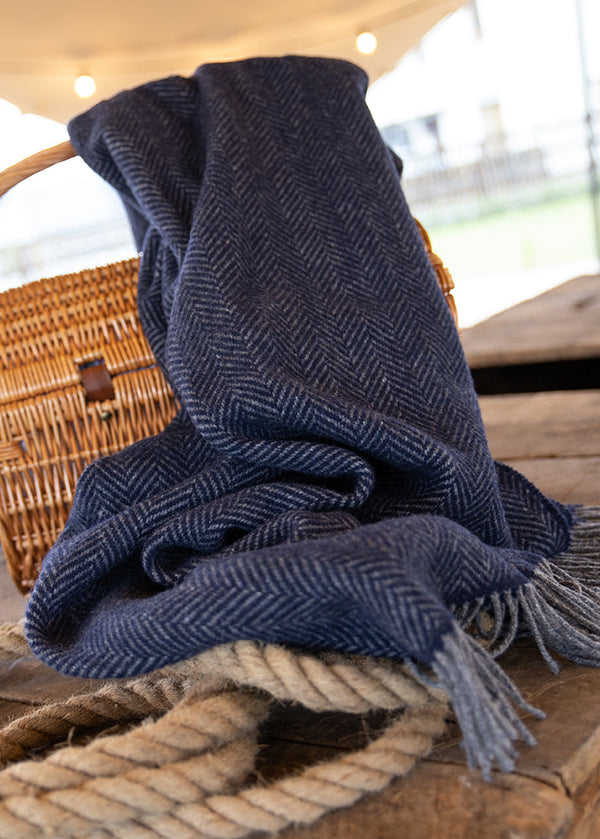 Oversize Merino Wool Cashmere Throw Dark Navy Herringbone