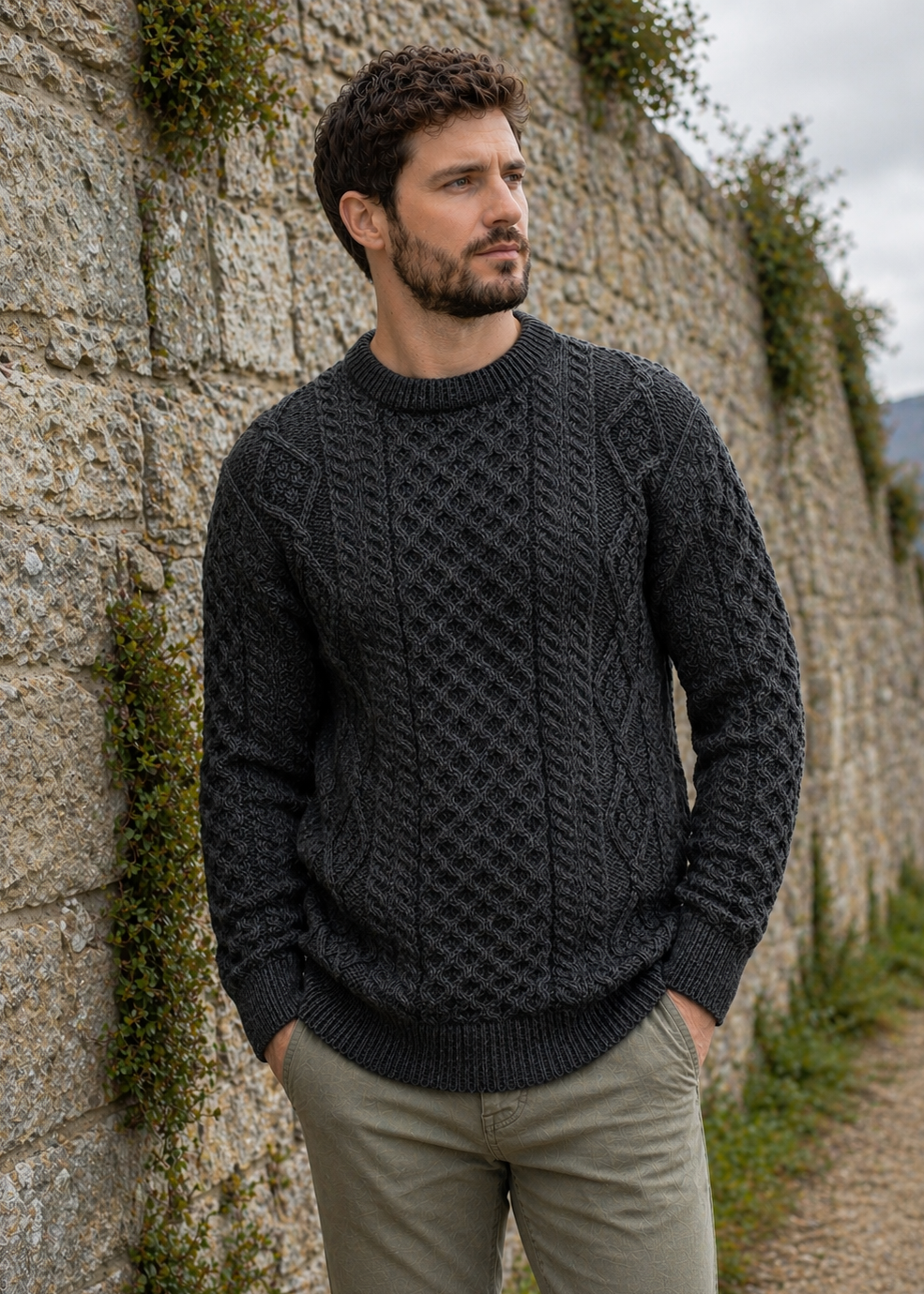 Pull irlandais Aran anthracite | 100 % laine | Point losange traditionnel