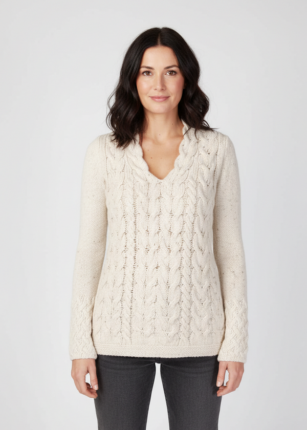 IrelandsEye Horseshoe Cable V Neck | Chalkstone