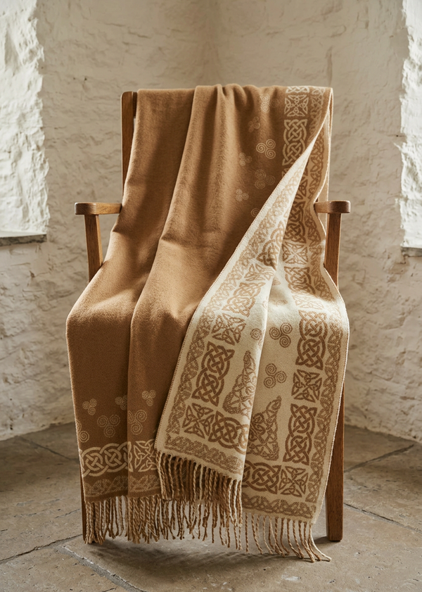 Aran 100% Wool Reversible Celtic Swirl Blanket | Fawn