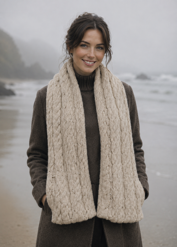 Aran Merino Wool Pocket Scarf | Oatmeal